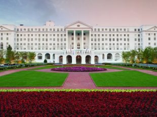 Legends of the Green: The Historic Resort of The Greenbrier