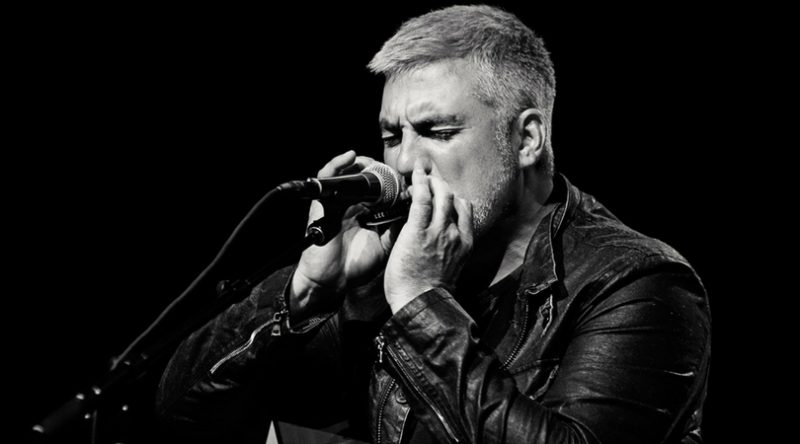 Taylor Hicks Releases New Single "Six Strings & Diamond Rings"