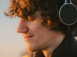 Sonnee releases new single "Pollen" + Exclusive Interview