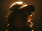 UK producer Sonnee is riding a well-earned wave of momentum. With support from BBC Radio 1, Beatport, DJ Mag and a string of hyped-up club shows behind him, the Manchester-born, London-based artist is now entering the next chapter with the release of his new EP, 'innershy.'