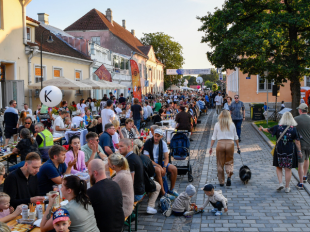 Why Small-Town Summer Events Still Bring People Together